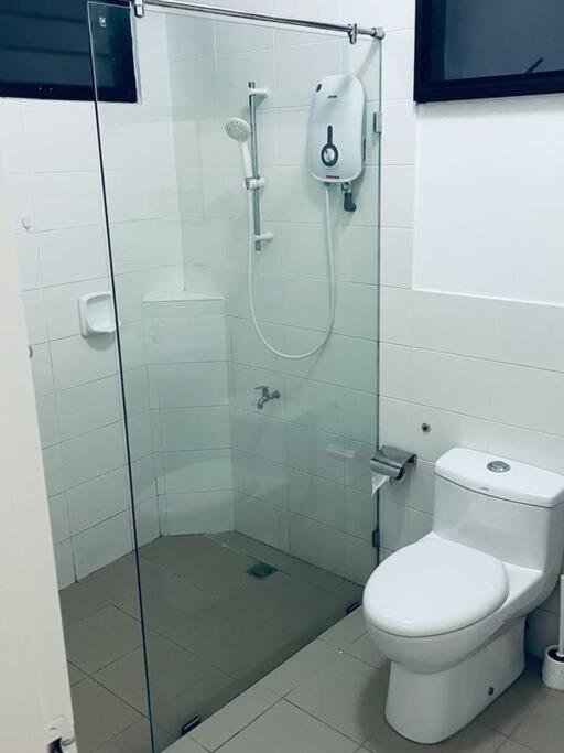 Kk Jungle Hideaway Lovely Apartment 5 Mins Walk To Town Kota Kinabalu Exteriér fotografie
