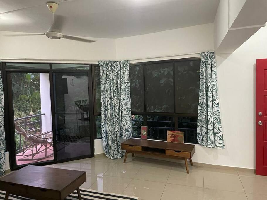 Kk Jungle Hideaway Lovely Apartment 5 Mins Walk To Town Kota Kinabalu Exteriér fotografie